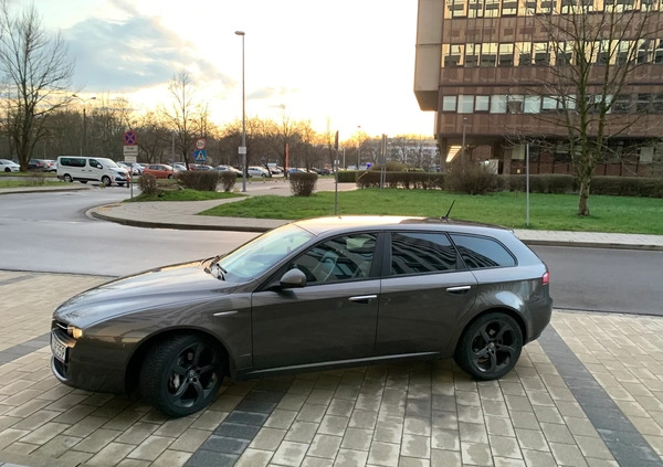 Alfa Romeo 159 cena 24850 przebieg: 264700, rok produkcji 2011 z Kraków małe 562